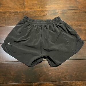 hottie hot low rise size 4 black shorts